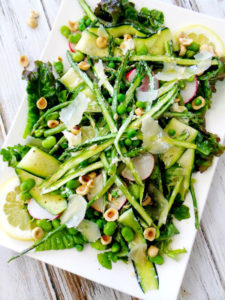Healthy Recipe Spring Salad with Asparagus, Goat Cheese, Lemon and Hazelnuts